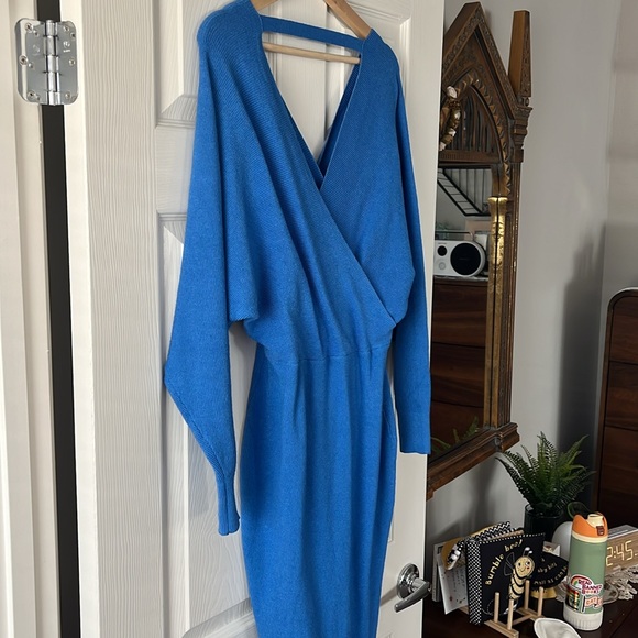 Maternity Dress - Picture 11 of 12